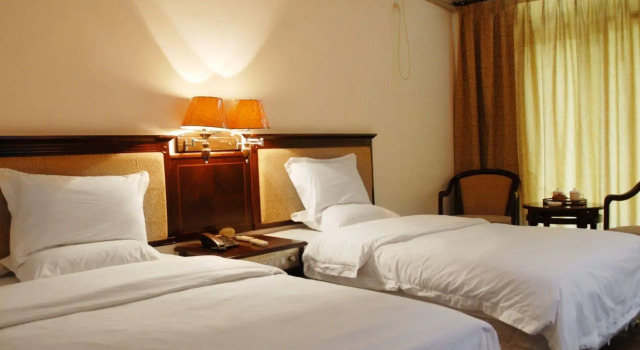 Guangdong 1st Hill Hotsrping Resort, Book Ferieresort Hoteller i Qingyuan med pool, Swimmingpool