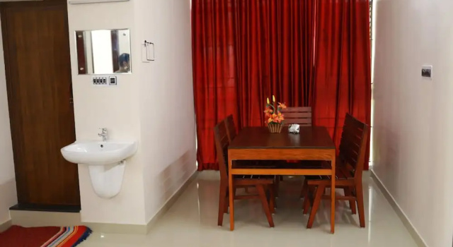 Апартаменты Executive Indeevaram Residency