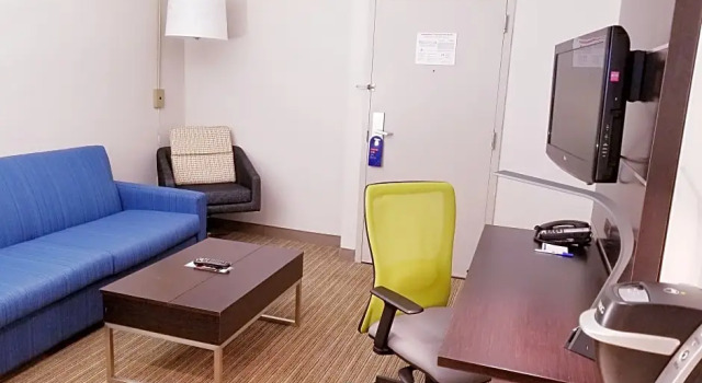 Двухместный люкс Holiday Inn Express & Suites Miami - Hialeah by IHG