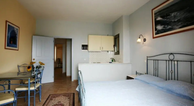 Люкс Stavros Tou Notou