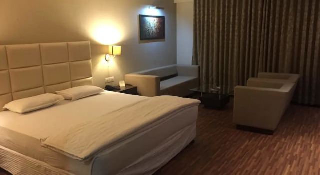 Номер Standard Hotel Platinum Inn