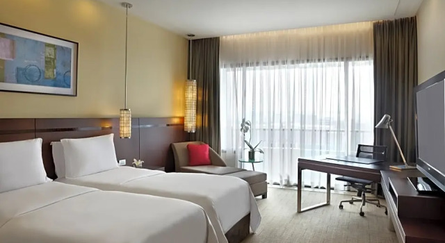 Номер Luxury Sofitel Philippine Plaza Manila