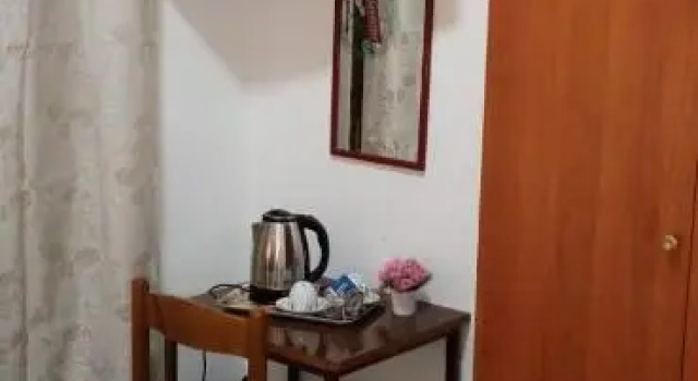 HOTEL CRISARI, Забронировать Отель Неаполь - Центральный вокзал Неаполь, рядом с Церковь Пио Монте делла Мизерикордия