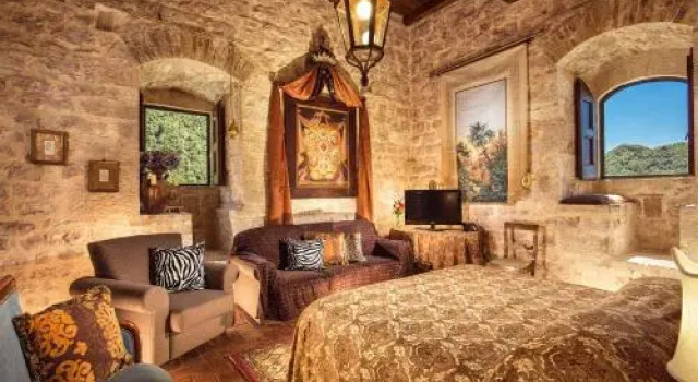 Lo Rocca Dei Trinci, Book Hotel Hotels in Foligno with Parking, Parking