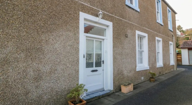 Lower Neuk, Buchen Sie Ferienhaus Hotels in Schottland mit Parkplatz, Parkplätze
