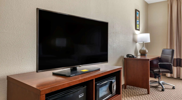 Четырёхместный номер Standard Comfort Inn Near Kokomo Speedway
