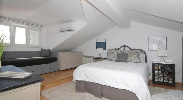 Spacious 2 BR Apt LuxeView- OldTownView, 10min to town, Забронировать Апартаменты/квартира Отели Дубровника с парковкой, рядом с Marin Drzic Theatre, Парковка
