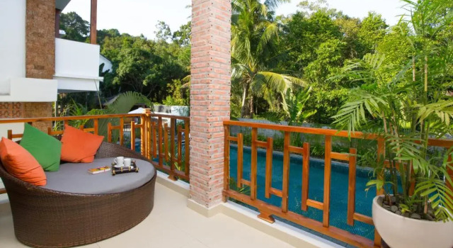 Двухместный номер Luxury с видом на бассейн Nadine Phu Quoc Resort & Spa