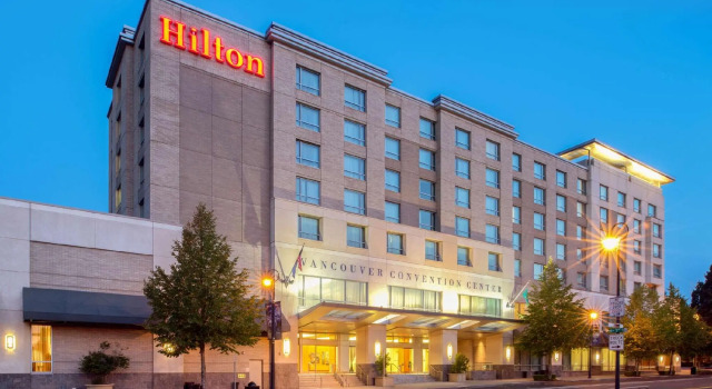 Кровать в общем номере Hilton Vancouver Washington