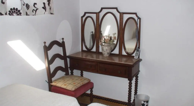 Двухместный номер Standard Dinas Guesthouse