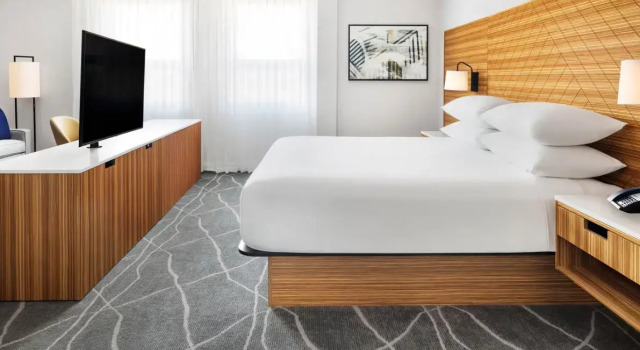 Двухместный номер Deluxe Delta Hotels by Marriott Grande Prairie Airport