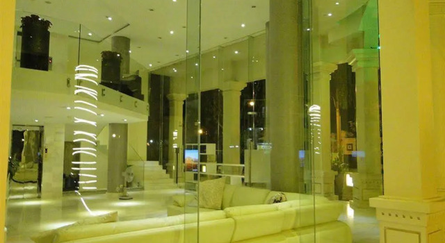 Palms Garden Saigon Apartment  Hotel, Забронировать Апартаменты/квартира Отели Района 7 с парковкой, Парковка