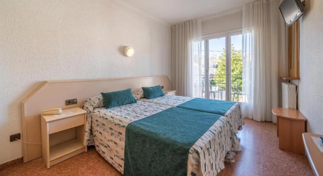 Двухместный номер Standard Hotel Medes II