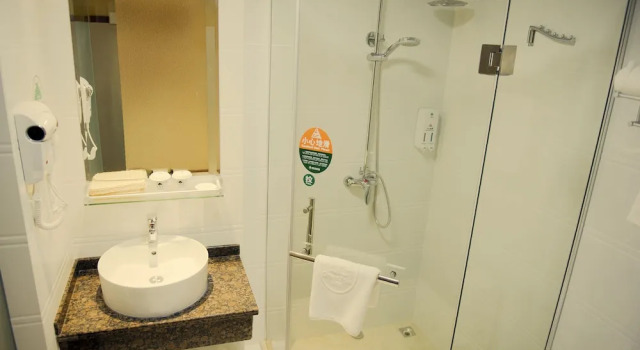 Двухместный номер Business GreenTree Inn Changzhou Changwu Gufang Road Express Hotel