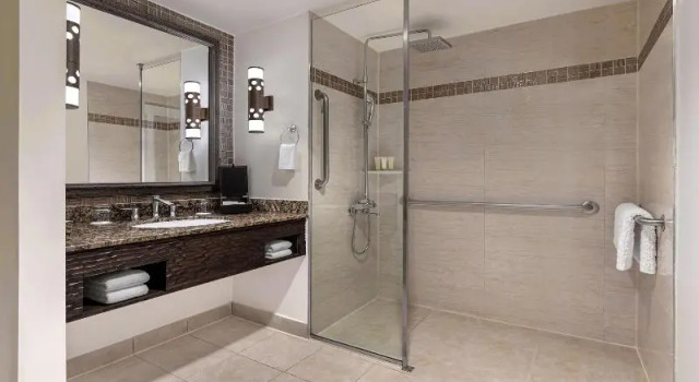 Standard- dobbelt værelse med altan Dusit Beach Resort Guam
