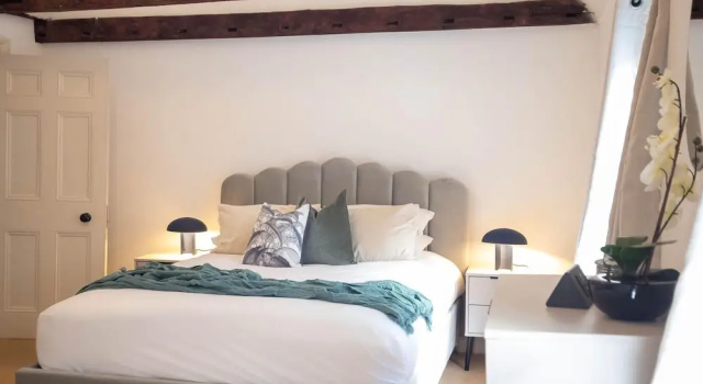 Апартаменты Liverpool St Three Bedroom Home Near Tube Station