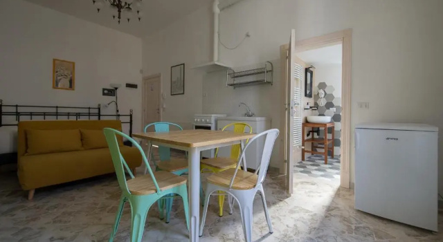 Ai Cappuccini Guest House, Buchen Sie Pension Noicattaro Metropolitanstadt Bari