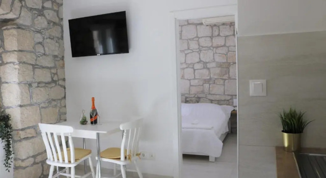 Апартаменты City Center Chic Apartments