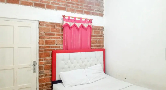 King Puntodewo Guesthouse RedPartner, Book Hotel Banguntapan 