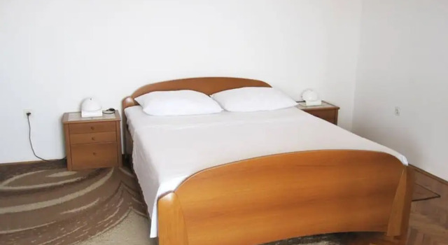 Sea View Apartment Serene, Sleeps 7, Book Lejlighed Hoteller i Pasman Island med parkering, Parkering