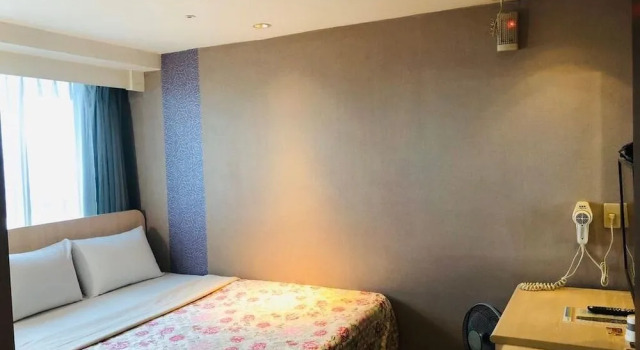 Jing Chen Commercial Hotel