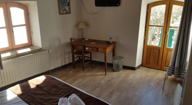 Номер Comfort Logis Hotel le Prieuré
