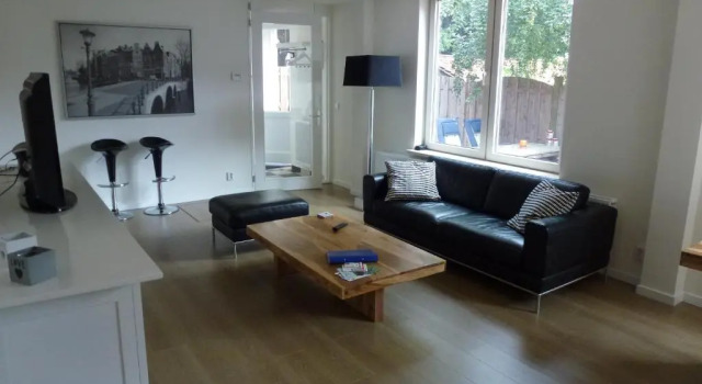 Апартаменты Цокольный этаж Schiphol Apartments
