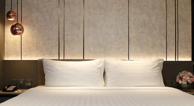 Полулюкс c 1 комнатой Miracle Grand Convention Hotel