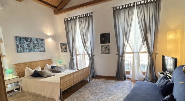 Люкс Superior Studio Apartments Centro Storico Via Manno