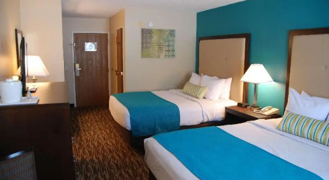 Четырёхместный номер Standard Best Western Baraboo Inn