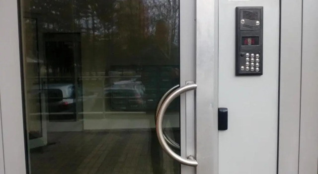 Трёхместный номер Standard Dominant Studio Hostel with Free Parking for Preregistered Drivers & Garage with CCTV