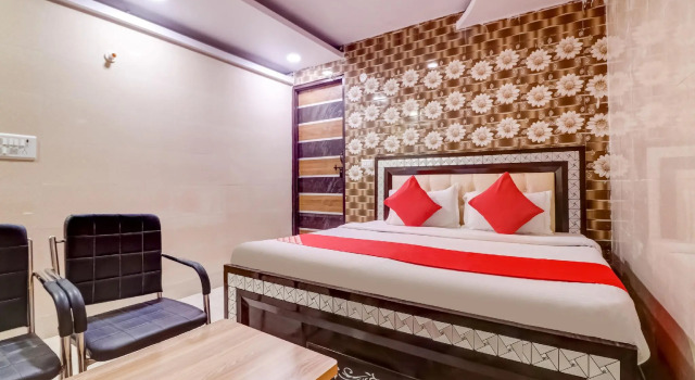 OYO 77279 Hotel Grand inn