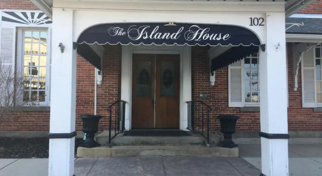 Island House Historic Vacation Rentals, Buchen Sie Hotel Port Clinton Ohio