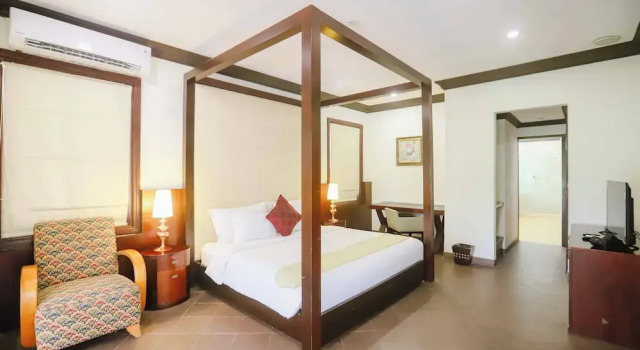 Grandiose villa Taman Dayu Golf Club and Resort