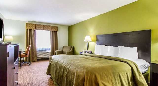 Двухместный номер Standard Quality Inn Pontiac