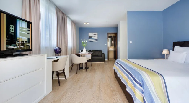 Студия с балконом BB Residence