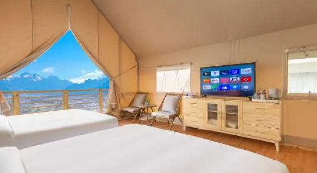Тент с красивым видом из окна Luobu Starlight · Verdant · Valleys Luxury Camp Hotel (Kangding Xinduqiao Town)