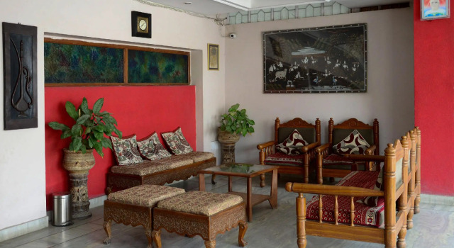 Collection O 4648 Hotel Konark Palace, Забронировать Отель Отели штата Раджастхана с парковкой, Парковка