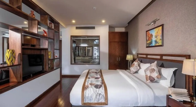 Люкс Grand с видом на город Canvas Sapa Legend Hotel