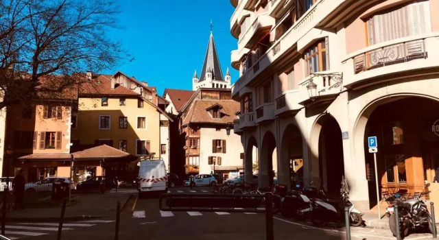 Appartement de 2 chambres avec wifi a Annecy, Забронировать Апартаменты/квартира Анси Озеро Анси