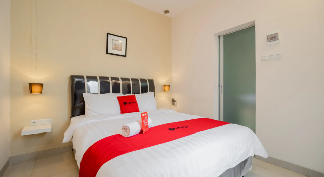 RedDoorz near Transmart Kalimalang, Rezervovat Hotel Kaliastana West Java
