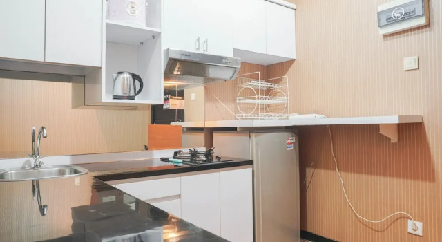Номер Standard Comfortable 1BR at Nifarro Park Apartment By Travelio