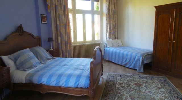 Palazzo Fiorio Chambres d'Hôtes  Limoux, Book Hotel Hotels in Limoux with Breakfast, Breakfasts