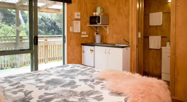 Студия с красивым видом из окна Russell-Orongo Bay Holiday Park