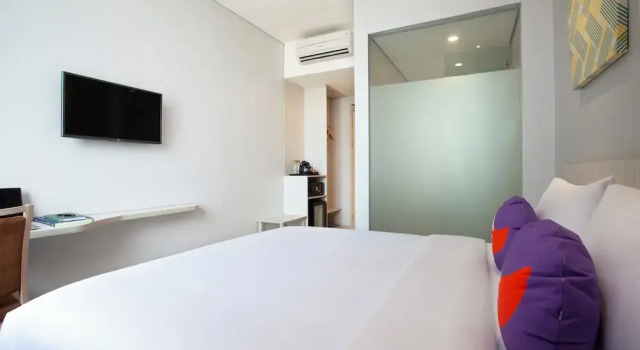 Fox Lite Hotel Cikarang