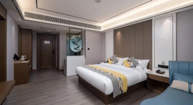 Семейный люкс Chaoman Smart Hotel (Lincang People's Hospital City No. 1 Middle School)