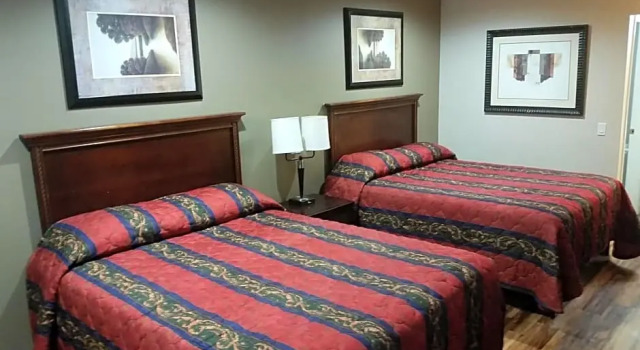 Четырёхместный номер Standard Anaheim Lodge