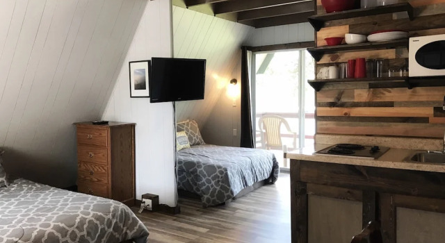 Calm Waters Resort, Забронировать Курортный отель Брэнсон Table Rock Lake