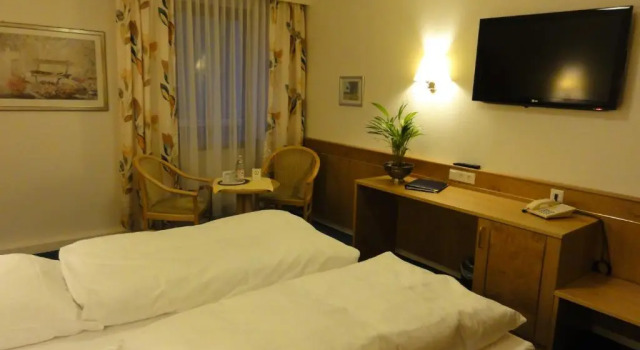 Двухместный номер Standard Hotel Württemberger Hof Garni