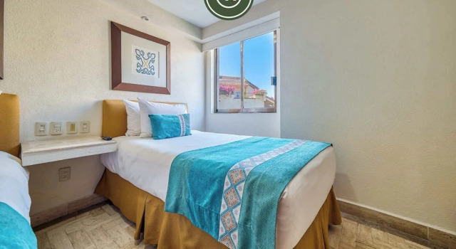 Beachfront 2 BR Condo - Beach - Pools - Tennis, Book Apartment Puerto Vallarta Jalisco